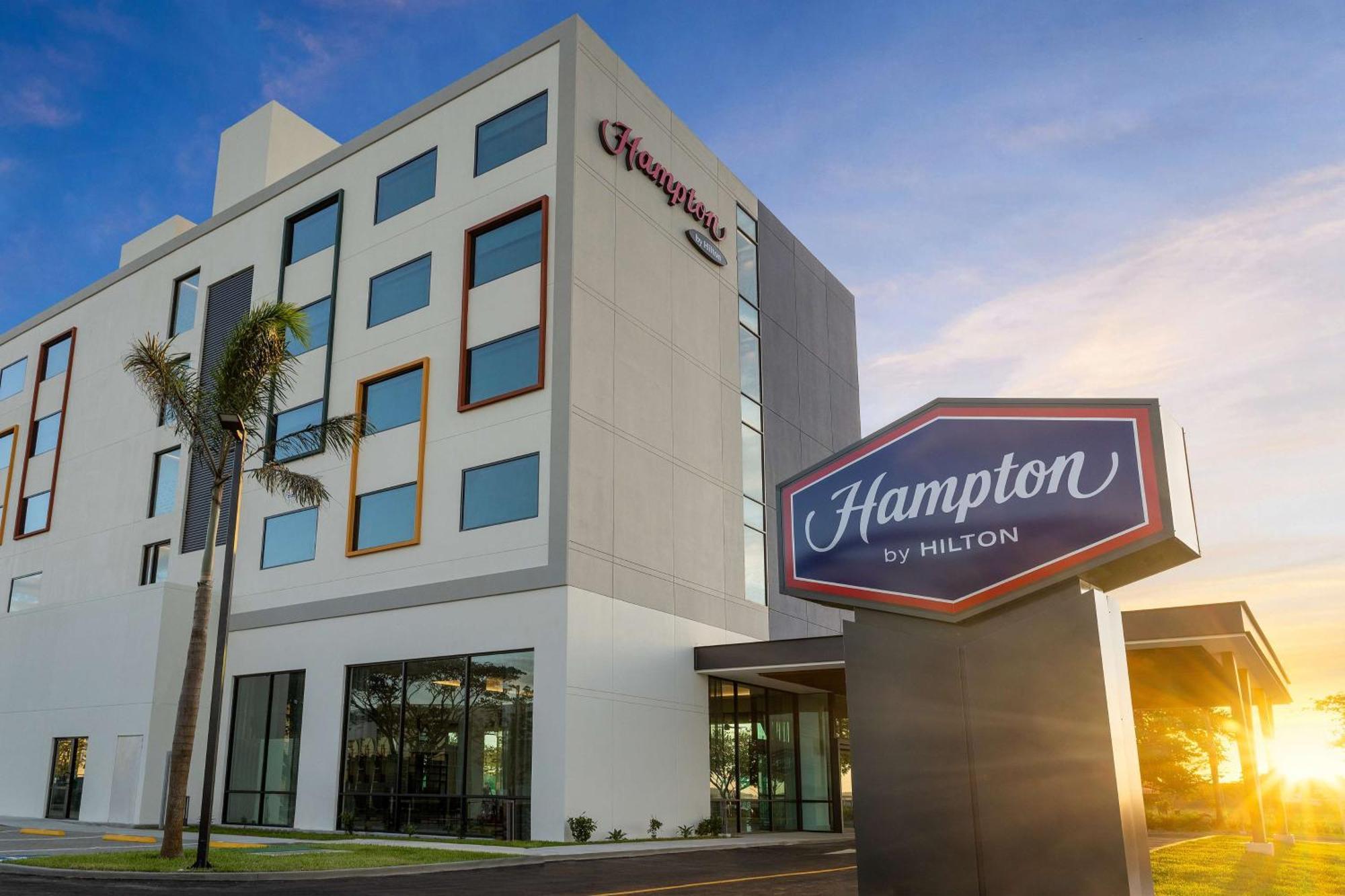 Hampton By Hilton Guanacaste Airport Liberia Exterior foto